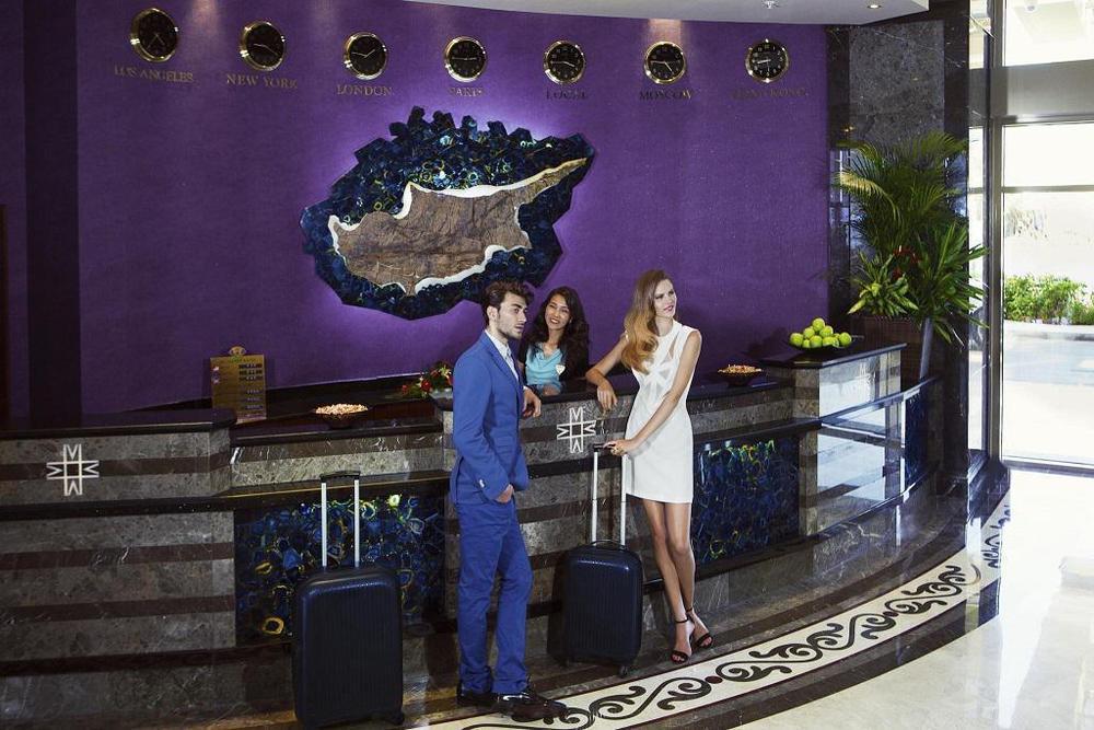 Merit Royal Hotel & Casino Karavas  Luaran gambar